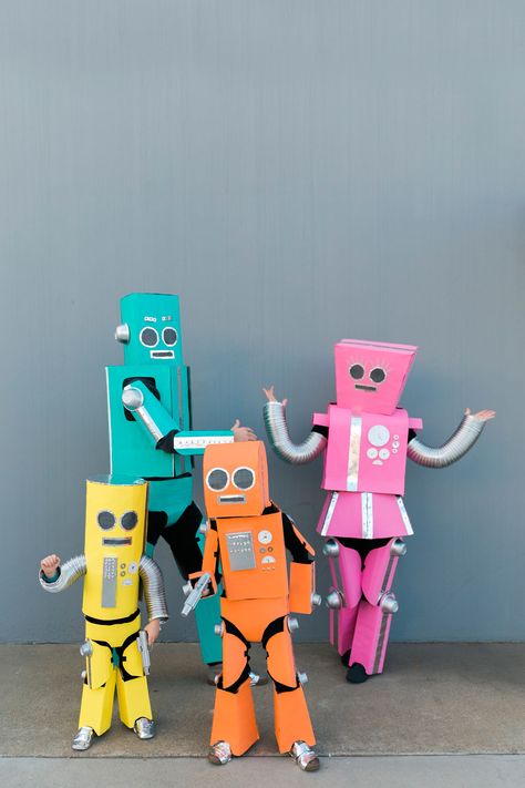 Easy Homemade Halloween Costumes, Best Diy Halloween Costumes, Robot Costume, Best Group Halloween Costumes, Black Halloween Costumes, Robot Costumes, Hallowen Ideas, Diy Halloween Costumes For Women, Diy Robot