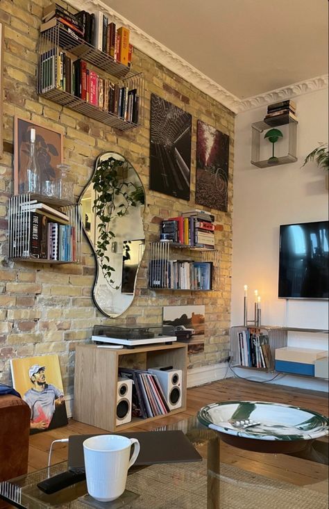 Artsy Loft Apartment, Modern Artsy Living Room, Masculine Apartment Aesthetic, New York Studio Apartment Aesthetic, Guys Apartment Decor, Modern Eclectic Apartment, Guys Bedroom, Ny Apartment, Man Garage