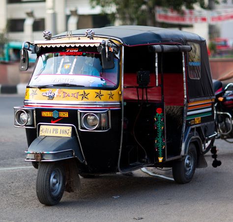 Indian Auto Rickshaw E Rikshaw, Indian Auto Rickshaw, Indian Vehicles, Indian Rickshaw, Auto Rickshaw, Motorhome Travels, Royce Car, India Style, Tiny Cars