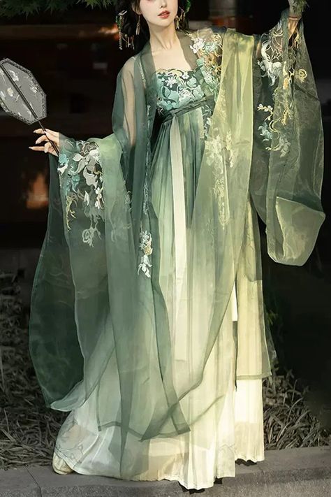 Green Embroidery Women's Classic Chinese Style Hanfu Dress Full Set – LolitaInside Old Chinese Clothes, Chinese Traditional Dress Princesses, Ancient Chinese Clothing Woman, Green Hanfu, Chinese Hanfu Dress, Chinese Princess Dress, Chinese Gown, Traditional Asian Clothing, Chinese Fancy Dress