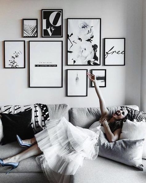 Living Room Decor Black And White, Art Gallery Wall Ideas, Diy Home Decor Wall Art, Room Decor Black And White, Living Room Decor Black, Classy Room, Picture Wall Living Room, Room Decor Black, Home Decor Ideas Modern