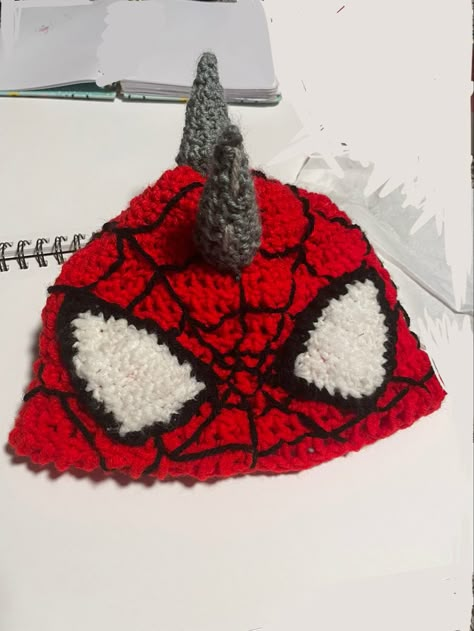 Spider Punk Crochet Beanie, Spiderverse Crochet, Crochet Spiderman Hat, Crochet Doll Pattern Free, Crochet Deadpool, Crochet Chibi, Chibi Deadpool, Crochet Blanket Pattern Free, Spiderman Hat