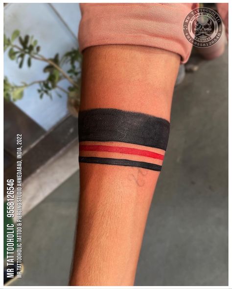 Band Tattoo Ideas, Tattoo Armband, Ring Tattoo, Andrew Jones, Arm Ring, Band Tattoo Designs, Red Tattoo, Movie Ideas, Ring Tattoos