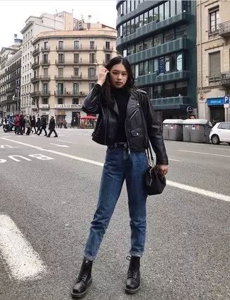 Classy Trendy Outfits, Trendy Outfits Inspiration, Winter Mode Outfits, Mama Jeans, Mom Jeans Outfit, Leather Jacket Outfits, Outfit Jeans, Mode Casual, Looks Black