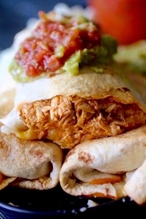 Bean Burritos Recipe, Baked Cajun Chicken, Burrito Recipe Chicken, Bean Burrito, Hungry Girl Recipes, Bean Burritos, Burrito Recipe, Burritos Recipe, Chicken Burritos