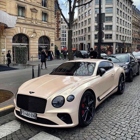 Luxe Plug on Instagram: “Bentley Continental GT🤩 Tag someone that needs to see this!🥂 Follow @luxeplug for more! - - 📸 @tim.spot | #Luxeplug ________ #car…” Tmax Yamaha, Top Luxury Cars, Mercedes Sl, Dodge Challenger Srt, Lux Cars, Bentley Car, Bentley Continental Gt, Luxury Lifestyle Dreams, Classy Cars