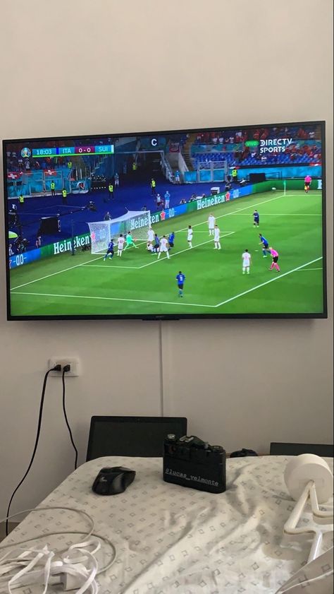 Watching Football On Tv Aesthetic, Fifa Aesthetic, Watching Football On Tv, Sports Boys Room, Volvo Suv, London Sightseeing, Sms Language, Iptv Subscription, Stream Live