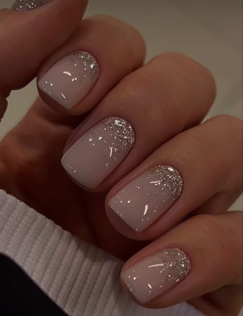 Glitter On Cuticle Nails, Bride Dip Nails Wedding, Gel Manicure Ideas For Short Nails Christmas, Short Nails Acrylic Christmas Design, Short Gel Nails With Glitter, Classy Sparkle Nails, Dip Manicure Wedding Nails, Nude Sparkle Nails Short, Classy Glitter Nails Short