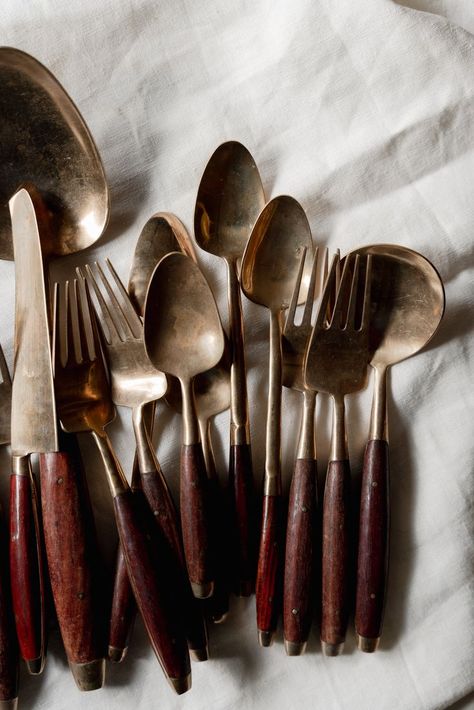 Bronze Silverware, Bronze Cutlery, Brass Silverware, House Trinkets, Rustic Cutlery, Wood Silverware, Copper Silverware, Restaurant Cutlery, Start A Restaurant