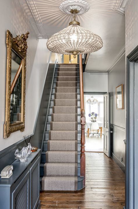 Painted Staircase Ideas, Edwardian Hallway, Painted Staircase, Victorian Hallway, Painted Staircases, Stairway Lighting, Drawing Room Decor, Staircase Ideas, Wooden Stairs