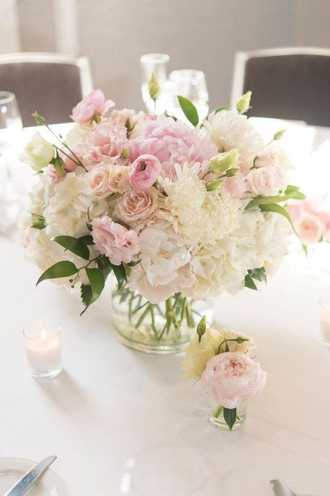 Low Floral Centerpieces, Peonies Wedding Table, Pink Peony Centerpiece, Blush Pink Wedding Centerpieces, Peonies Wedding Centerpieces, Elegant Intimate Wedding, Pink Flower Centerpieces, Rose Centerpieces Wedding, Pink Peonies Wedding