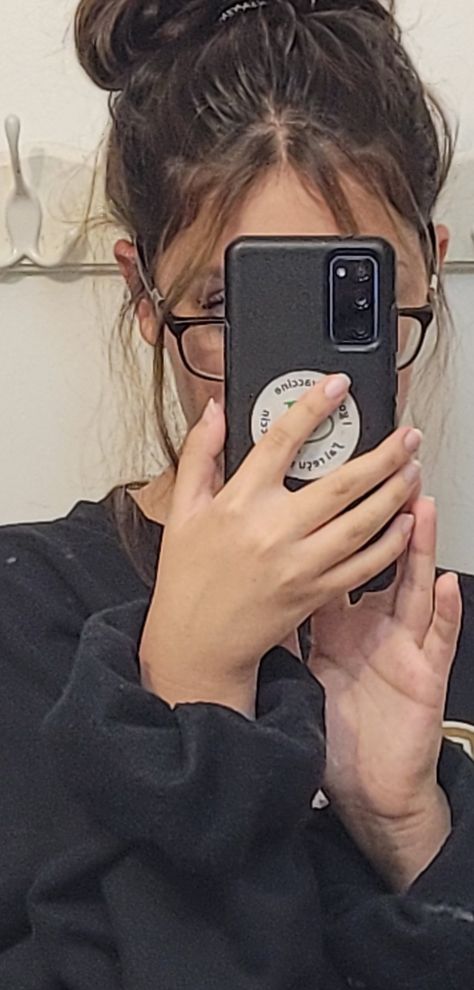 mirror picture, crew neck, glasses, messy bun Messy Bun With Two Strands, Messy Bun Glasses Aesthetic, Messy Bun And Glasses Aesthetic, Messy Bun And Glasses, Messy Bun With Glasses, Suburb Talks, Aesthetic Blurry Mirror Selfie, Book Women, Future People