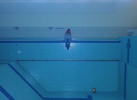 Public Pool Aesthetic, 80s Pool, Swimming Pool Aesthetic, Open Casket, Empty Pool, Pool Aesthetic, Endless Pool, Water Aesthetic, Dorm Posters