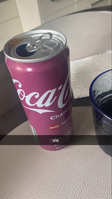 Coca Cherry Snap, Coca Cherry, Coke Aesthetic, Cherry Hair, Fake Acc, Food Recepie, Cherry, Lifestyle, Drinks