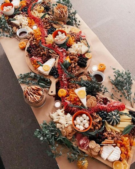 Cheese Table Wedding, Harvest Table Setting, Perfect Charcuterie Board, Charcuterie Board Wedding, Antipasti Platter, Cheese Table, Buffet Plate, Charcuterie Inspiration, Grazing Table