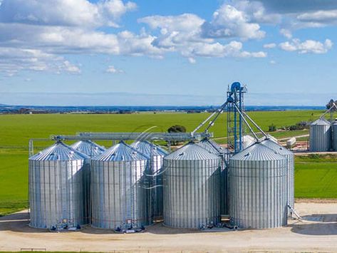 Flat Bottom Silo | Flat Bottom Bins for Sale - Herm Machinery Farm Silo, Grain Bin House, Bin House, Grain Bins, Grain Elevators, Grain Silo, Grain Storage, Electrical Panel, Corn