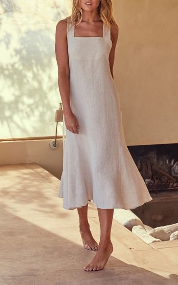 Linen Dress Minimalist, Pure Linen Dress, Fancy Linen Dress, Classy Linen Dress, White Linen Dresses For Women, White Linen Outfits For Women, White Summer Linen Dress, White Linen Dress Outfit, Linen Clothes For Women Summer