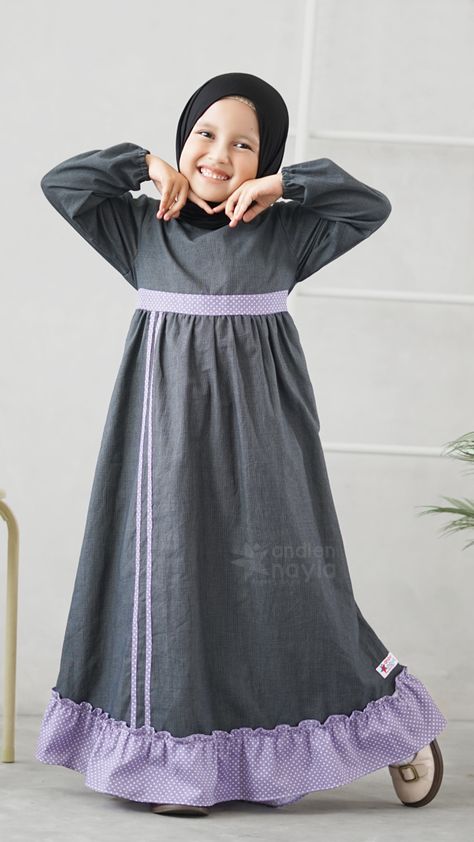 Muslim Kids Fashion, Girls Dress Tutorial, Islamic Dresses, Kids Abaya, Mom Daughter Outfits, Muslim Kids, Baby Dress Design, Muslim Women Fashion