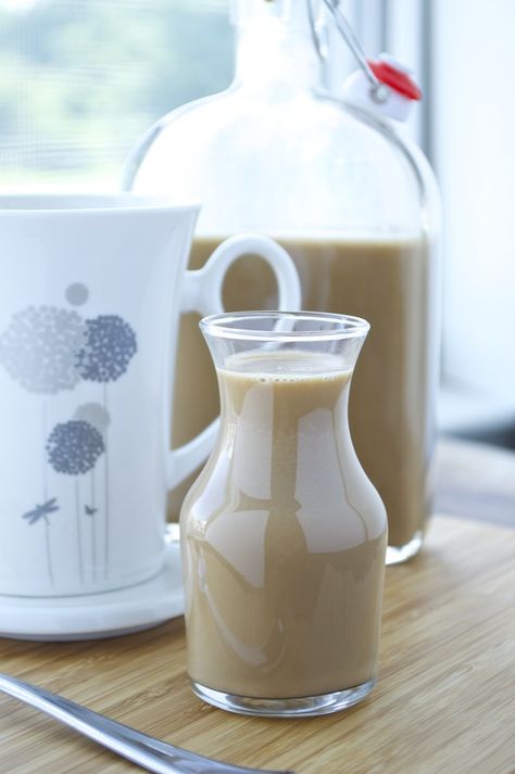 Dairy Free Creamer Vegan Coffee Creamer, Homemade Coffee Creamer Recipe, Diy Coffee Creamer, Dairy Free Coffee Creamer, French Vanilla Creamer, Vanilla Coffee Creamer, Dairy Free Coffee, Homemade Coffee Creamer, Coffee Creamers