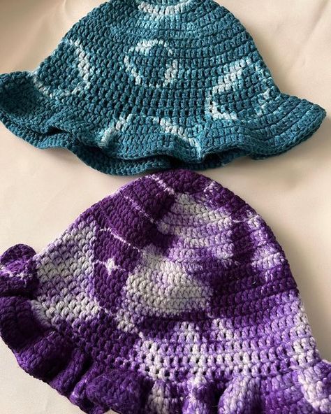 Tie Dye Crochet Pattern, Tie Dye Crochet, Tye Dye Bucket Hat, Tie Dye Bucket Hat, Crochet Bucket Hat, Crocheted Item, Bucket Hat, Knitted Hats, Really Cool Stuff