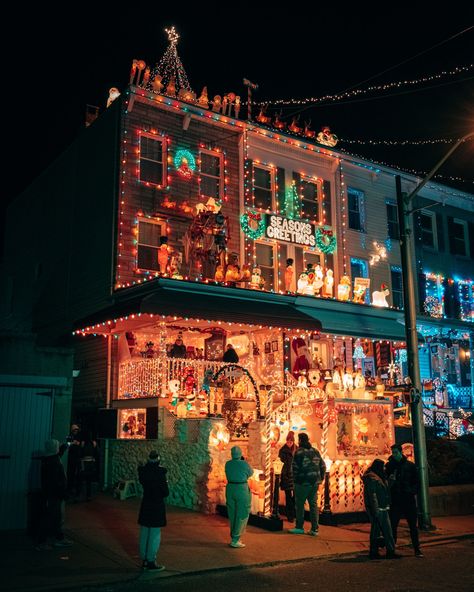 Christmas decorations at Miracle on 34th Street at night, Baltimore, Maryland Baltimore Street, Miracle On 34th Street, Cross Country Trip, Baltimore Maryland, Rail Transport, Hotel Motel, Image House, Baltimore, City Skyline