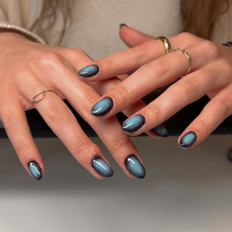 🌚🌚🌚 Twilight Aesthetic Nails, Short Luminary Nails, Aura Nails Aesthetic, Short Nails Almond Shape, Aesthetic Black And Blue, Twilight Nails, Short Nails Almond, Nail Inspo Ideas, Manicure Short Nails