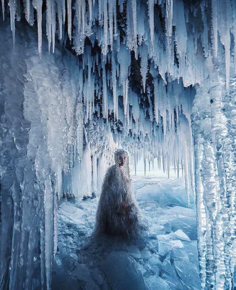 Ice Editorial, Summer Reception, Ice Castle, Portrait Editorial, Ice Castles, I Love Winter, Castle Designs, Fantasy Photography, Winter Photo