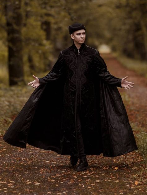 Witch Costumes For Men, Witch Outfit Men, Witch Outfit Male, Cloak Aesthetic Male, Male Witch Costume, Black Fantasy Outfit Male, Wizard Outfit Design Male, Wizard Costume Male, Black Medieval Clothes Men