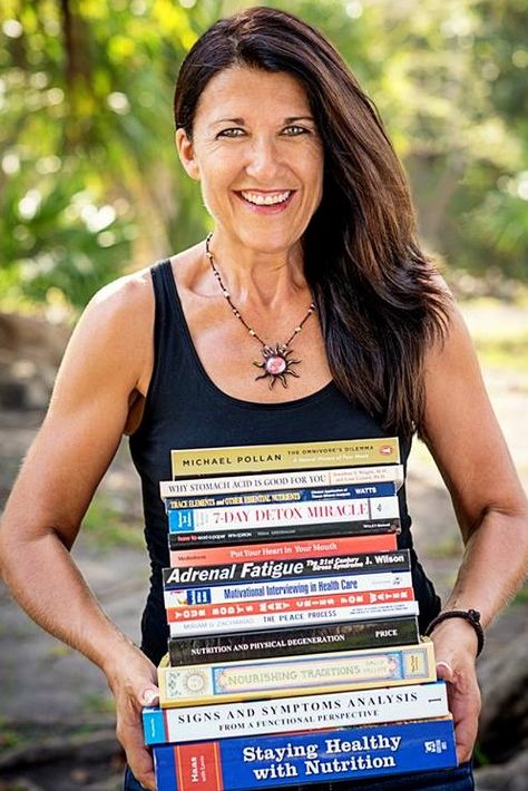 Best Books For Women, Holistic Nutrition Books, Nutrition Books, Fitness Books, Books For Women, Michael Pollan, Nutrition Classes, Nutritional Therapist, Nutrition Certification