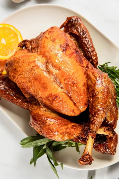 Slow Roast Turkey In Oven, Roasted Turkey Recipes, 20 Lb Turkey, Turkey In Oven, Best Thanksgiving Turkey Recipe, Thanksgiving Turkey Recipe, Best Thanksgiving Turkey, Butterball Turkey, Roast Turkey Recipes