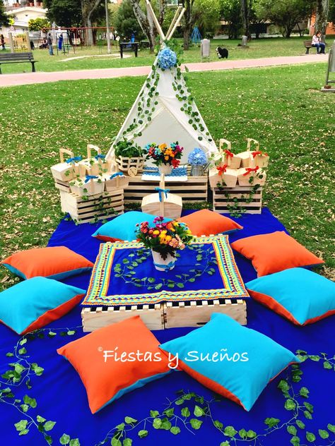 Picnic cumpleaños ideas niños y adultos, Picnic exterior, Picnic ideas teepee party decoración.     #picnic #picnicparty #teepeeparty #teepee #cumpleaños #cumpleañosniñas #blancanieves #partyideas #partykids #kidsparty #tipifiesta #teepeetent #birthday Teepee Picnic, Teepee Birthday Party, Teepee Party, Picnic Ideas, Gingerbread House, Gingerbread, Instagram Profile, Birthday Party, Birthday