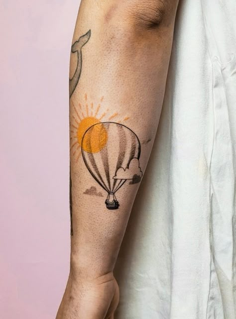 Hot air balloon balon clouds sun cute illustration chmury słońce tatuaż ręka graphic minimal tattoo TTT tatt tatuage Hot Air Balloon Tattoo Placement, Hot Air Balloon Tattoo Color, Hotairballoon Tattoo, Tattoo Balloon, New Mexico Tattoo, Hot Air Balloon Drawing, Tatto Sleeve, Hot Air Balloon Tattoo, Air Balloon Tattoo