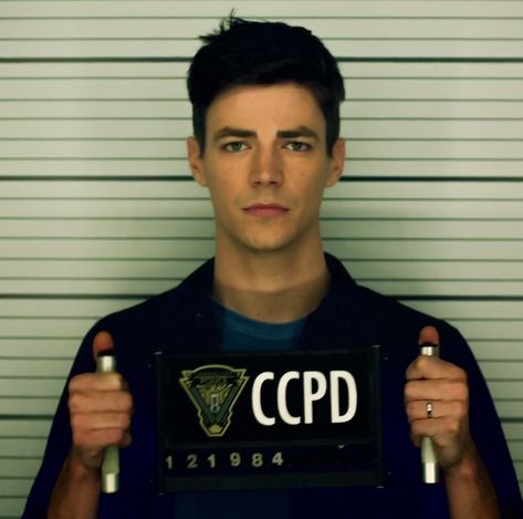 Barry Allen The Flash, The Flash Barry Allen, Grant Gustin Flash, Grant Gustin Funny Faces, Grant Gustin Rares, Berry Allen, Flash Show, Grant Gustin Meme, Flash Funny