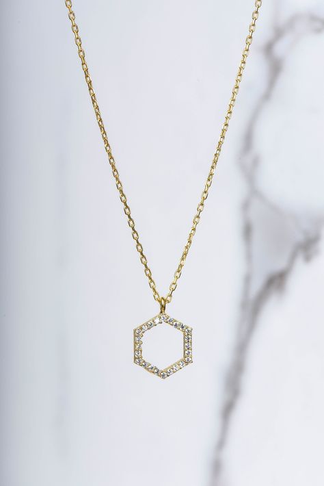 14K Gold Hexagon Necklace/Geometric Symbol Gold Necklace/Elegant Necklace with Gold Diamonds/Christmas Day Gift Necklace/Gift For Wife We only use conflict-free diamonds and gemstones. Explanation: -Classic style diamond necklace 1-Diamond Size: 10mm (28pcs) Carat: 0.20Ct Shape: Round cut Clarity - VS-SI White color Cut - VG-EX Materials: 14k Yellow Gold -1.95gr (may vary depending on chain size) chain size - make your selection from the drop-down menu About me - All jewelry is handmade in Turke Gold Minimalist Jewelry, Hexagon Necklace, Birthday Necklace Gift, Geometric Symbols, Hexagon Diamond, Necklace Elegant, Elegant Necklace, Elegant Necklaces, Diamond Sizes