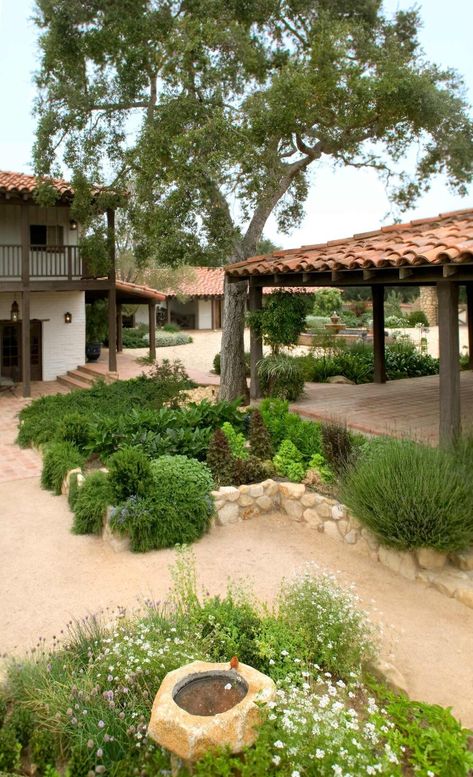 Ennisbrook — Tom Meaney | Architect California Hacienda, Monterey Style, Walled Gardens, Spanish Hacienda, Central Courtyard, Dream Stables, Hacienda Style Homes, Mediterranean House, Tropical Landscape