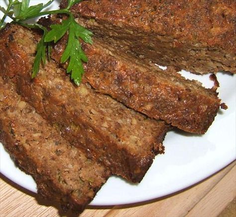 vegetarian meatloaf Meatless Meatloaf, Vegetarian Meatloaf, Vegetarian Comfort Food, Special K, Vegetarian Entrees, Meatloaf Recipe, Meatloaf Recipes, Cereal Recipes, Meatless Meals