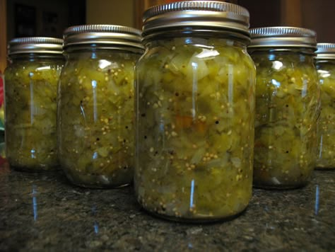 Canning Green Tomato Relish, Amish Green Tomato Relish, Green Tomato Relish Small Batch, Green Tomato Dill Relish, Sweet Green Tomato Relish Recipe, Green Tomato Relish Recipe, Midwest Food, Tomato Relish Recipe, Canning Green Tomatoes