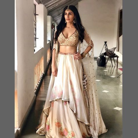 Beautiful double layered Lehenga-Choli.  #Lehenga-Choli #Indo-Western Double Layer Lehenga Designs, Double Layered Lehenga, Layer Lehenga, Indian Trends, Layered Lehenga, Designed Dresses, Simple Lehenga, Black Lehenga, Floral Lehenga