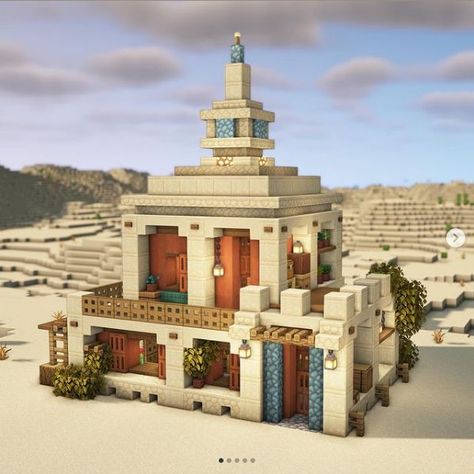 Minecraft Sandcastle Build, Sand Base Minecraft, Minecraft Build Ideas Village, Sandstone Houses Minecraft, Desert Port Minecraft, Small Desert House Minecraft, Minecraft Desert Blacksmith, Minecraft Pottery Shop, Minecraft Desert Design