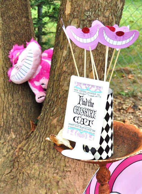 ALice in wonderland decorations | Alice In Wonderland Party Ideas Wonderland Party Theme, Birthday 11, Alice In Wonderland Decorations, Game Photo, Alice In Wonderland Tea Party Birthday, Alice Tea Party, Alice In Wonderland Wedding, Mad Hatter Party, Alice In Wonderland Birthday