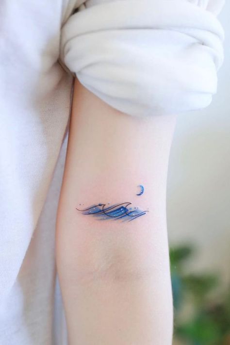 Wave Design Tattoo, Infinity Tattoo With Waves, Minimal Tattoo For Women Simple, Minimal Tattoo Design Women, Ombré Tattoo, Waves Tatoos Ideas, 3 Wave Tattoo, Wave Tattoo Women, 3 Waves Tattoo