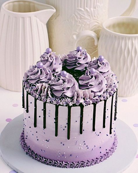 Lavender Drip Cake! I felt like making a drip cake so here it is. Piping tips 1M, 70, 21 and 16. Vanilla bean layer cake with vanilla… Lavender Drip Cake, Purple Drip Cake, Purple Cakes Birthday, 14th Birthday Cakes, Lavender Cake, Cake Story, Beautiful Cake Designs, Beautiful Birthday Cakes, Drip Cake