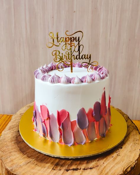 Whipped Cream Cake Design Ideas, Whipped Cream Cake Design, Cream Cake Design, Whipped Cream Cake, Modern Birthday Cakes, Whipped Cream Cakes, Diy Room Decor For Teens, Simple Cake Designs, Whipped Cream Frosting