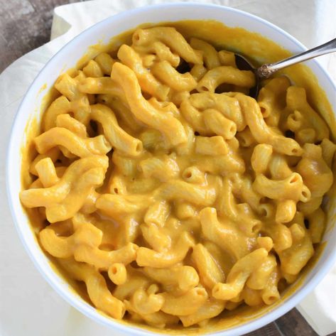 Nutritional Yeast Cheese Sauce, Vegan Pasta Noodles, Dairy Free Mac And Cheese, Mac And Cheese Sauce, Healthy Mac N Cheese, Plant Based Cheese, Vegan Cheese Sauce, Plant Based Recipes Easy, Potatoes Carrots