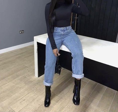 Jordyn Woods, Table Talk, Red Table, Summer Outfit Ideas, Classy Casual Outfits, Looks Black, Appreciation Post, Stylish Work Outfits, Casual Chic Outfit