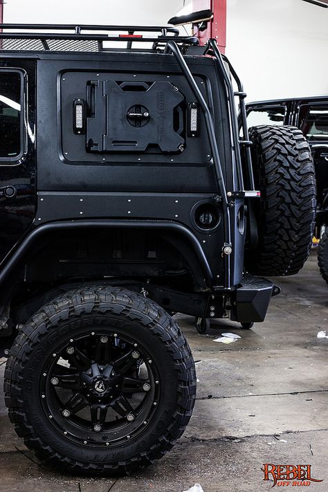 Black Jeep Wrangler Unlimited, Jeep Wrangler Upgrades, Jeep Wrangler Camping, Black Jeep Wrangler, Jeep Wrangler Forum, Off Road Jeep, Jeep Gear, Tj Wrangler, Custom Jeep Wrangler