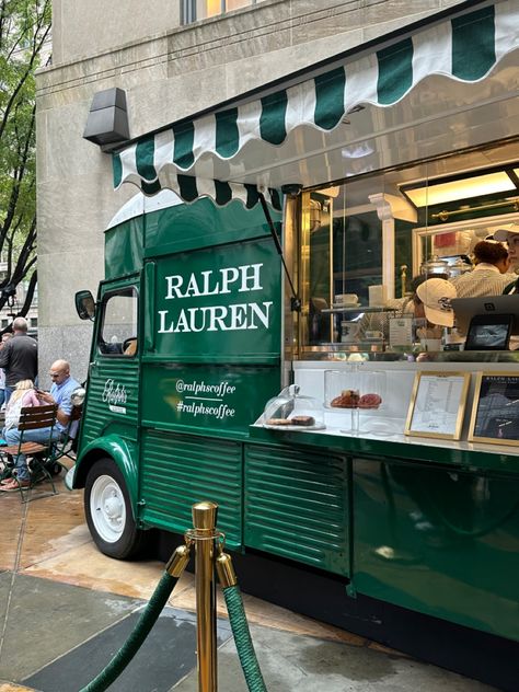 coffee, fall nyc, fall new york, ralph lauren, old money, green, nyc, hot cocoa, christmas, fall, going out, knit set, zara, outfit, fall outfit, New York, college, French Truck Coffee New Orleans, Coffee Trailer Exterior, Vintage Coffee Truck, Food Truck Cafe, Coffee Truck Ideas, Aesthetic Food Truck, Ralph’s Coffee, Coffee Truck Design, Food Truck Aesthetic