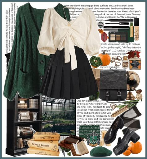 Dark Academia Png, Hogwarts Style, Outfit Ideas For High School, Hogwarts Is My Home, Slytherin Clothes, Slytherin Outfit, Slytherin Fashion, Hogwarts Outfits, Dark Academia Outfits