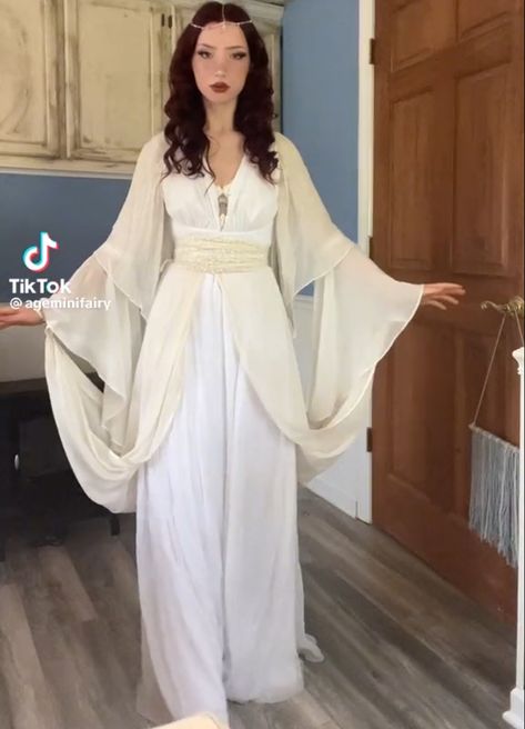 Greek Outfit Ideas, Greek Inspired Dress, Greek Goddess Costume Diy, Goddess Costume Diy, Greek Goddess Outfit, Greek Outfit, Greek God Costume, Greek Goddess Dress, Greek Dress