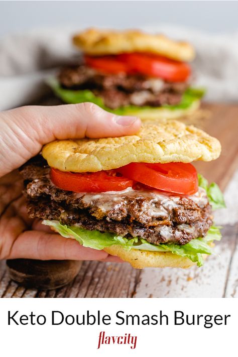 Keto Smash Burger Recipe, Healthy Smash Burger, Smash Cheeseburger, Low Carb Burger Recipes, Flav City Recipes, Keto Hamburger Buns, Double Cheeseburgers, Flavcity Recipes, Flav City